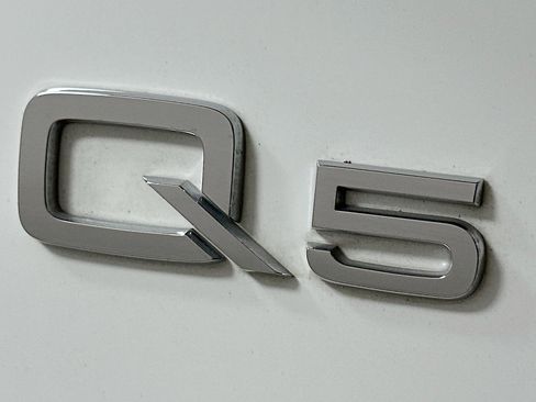 Used 2023 Audi Q5 2.0T Premium Plus w/ Premium Plus Package image 10