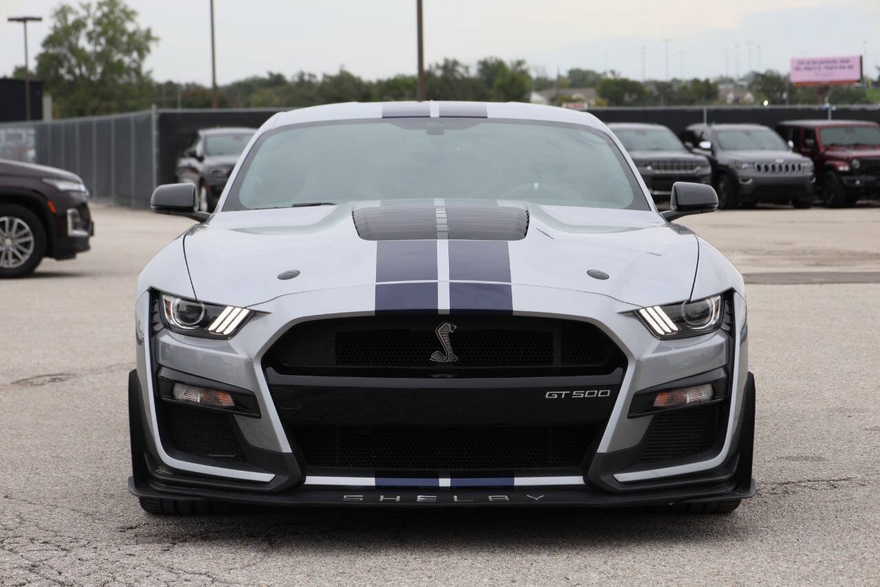 Used 2021 Ford Mustang Shelby GT500 w/ Technology Package RWD image 2