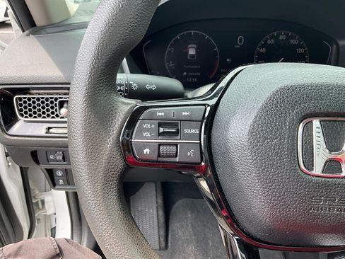 Used 2023 Honda Civic LX image 10