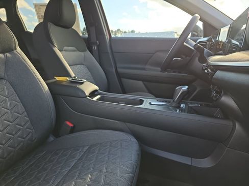 New 2026 Nissan Kicks SV w/ SV Premium Package FWD image 12