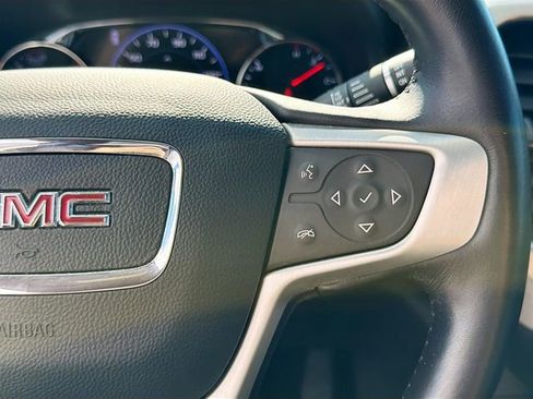 Used 2021 GMC Acadia SLT w/ Technology Package image 39