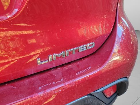 Used 2023 Toyota Highlander Limited image 18