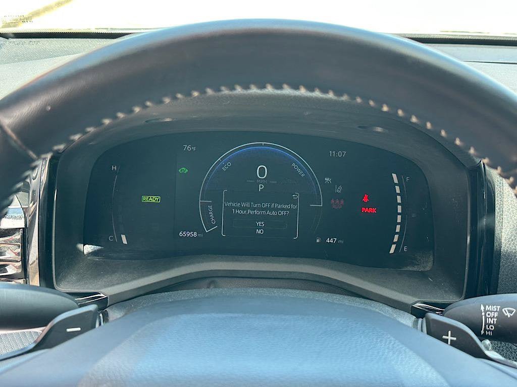 Used 2025 Toyota Camry SE FWD image 27