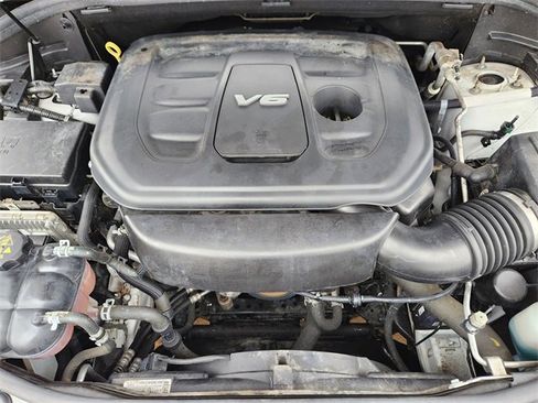 Used 2019 Jeep Grand Cherokee Laredo image 30