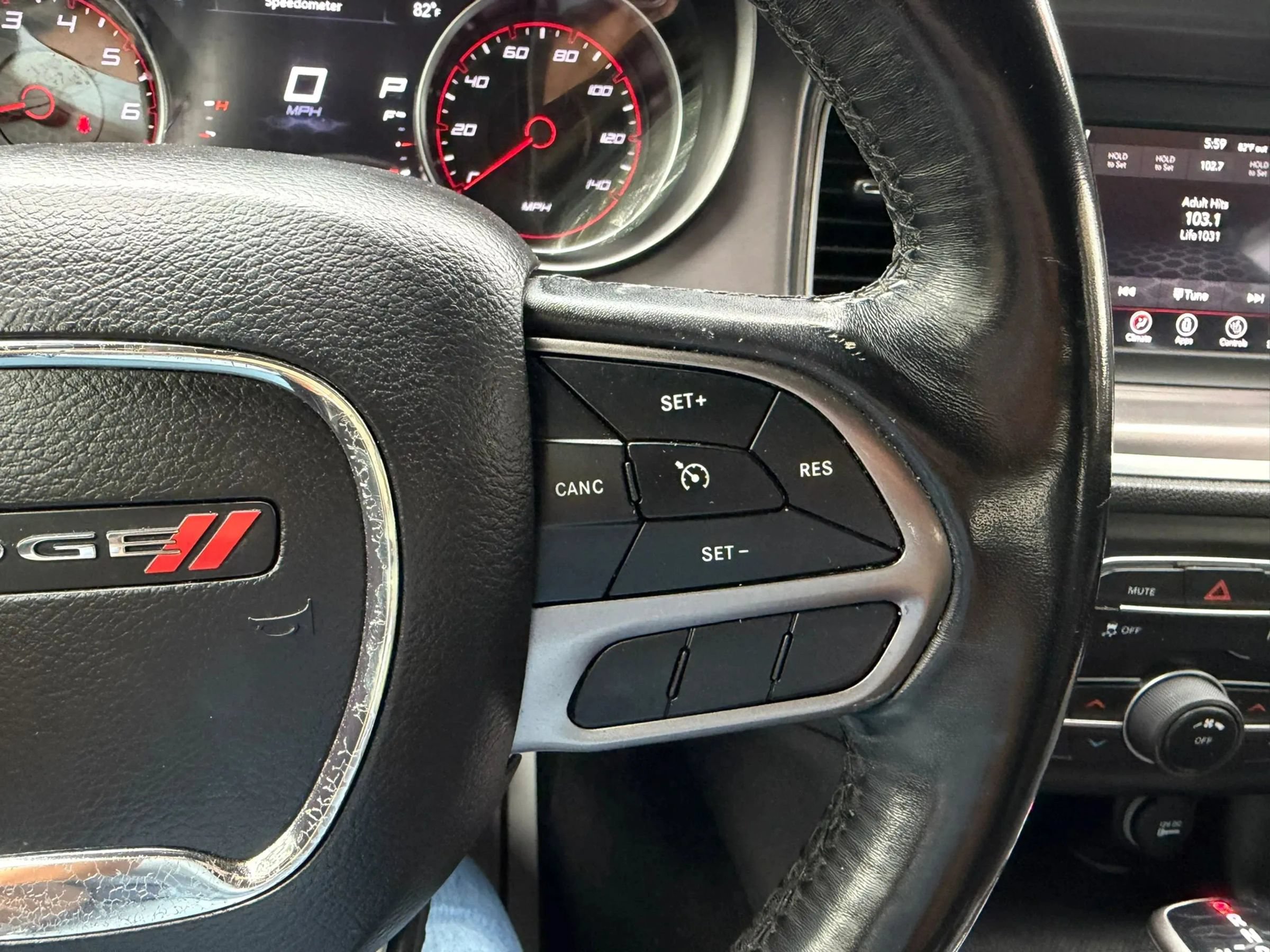 Used 2021 Dodge Charger SXT w/ Leather Interior Group RWD image 25