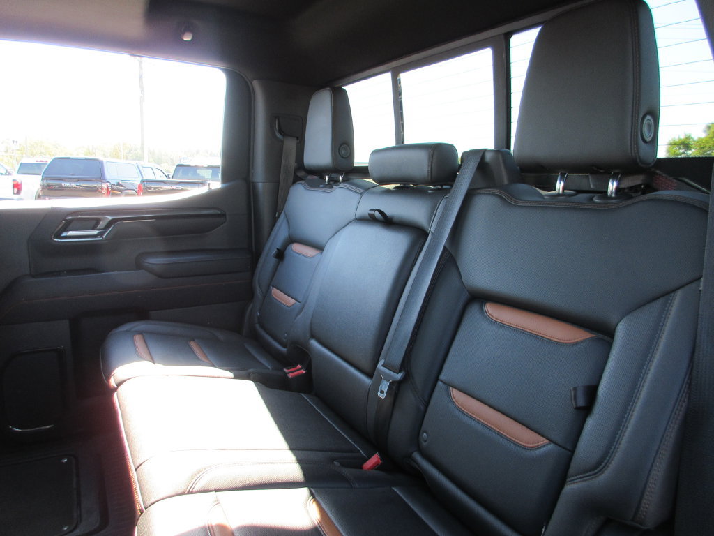 Used 2022 GMC Sierra 1500 AT4 w/ AT4 Premium Package AWD/4WD image 24