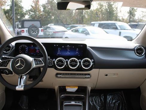 Certified 2026 Mercedes-Benz GLA 250 GLA 250 image 24