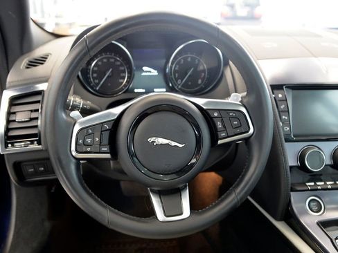 Used 2018 Jaguar F-TYPE Coupe image 18