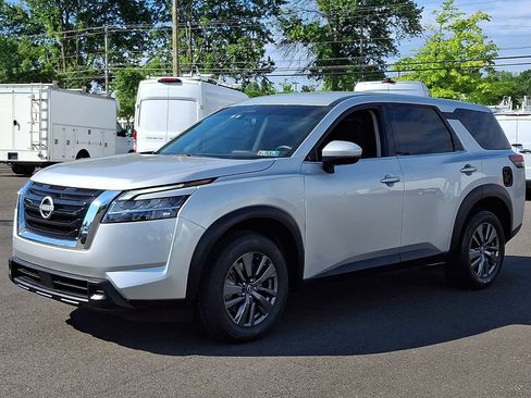Certified 2022 Nissan Pathfinder S AWD/4WD image 3