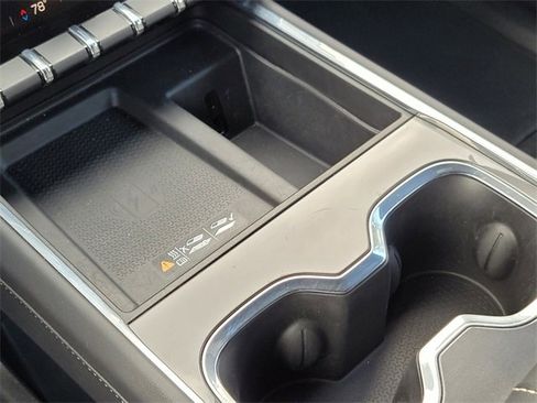 Used 2025 GMC Acadia Elevation image 36