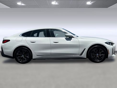 Used 2025 BMW i4 eDrive40 w/ Parking Assistance Package RWD image 8