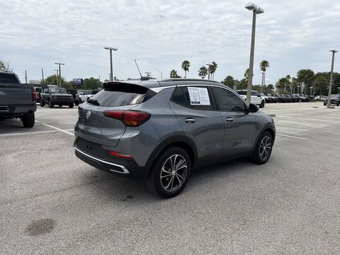 Used 2020 Buick Encore GX Essence FWD image 3