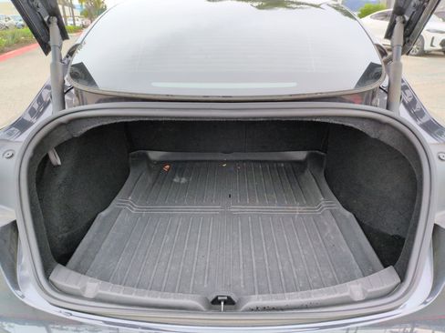 Used 2024 Tesla Model 3 image 31