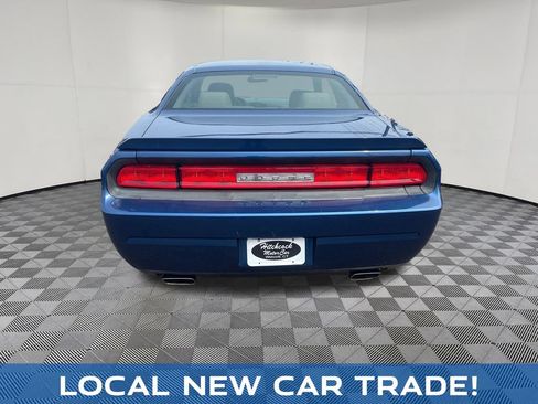 Used 2009 Dodge Challenger R/T RWD image 4