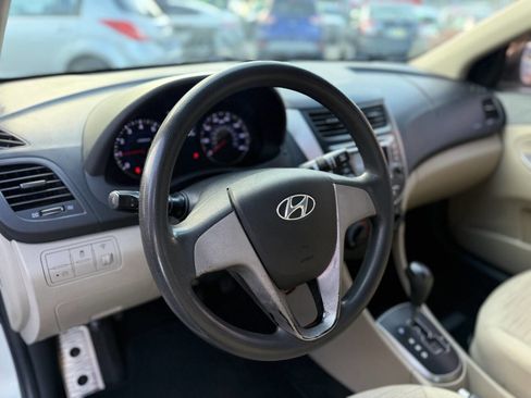 Used 2015 Hyundai Accent GLS image 37