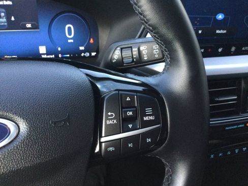 Used 2025 Ford Escape Platinum w/ Premium Technology Package image 14