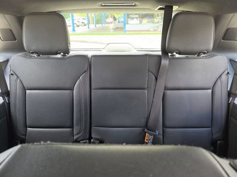 Used 2025 Chevrolet Tahoe LT AWD/4WD image 20