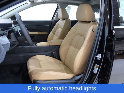 New 2025 Hyundai Sonata Limited image 21