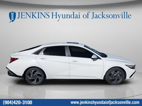 New 2026 Hyundai Elantra Limited image 2