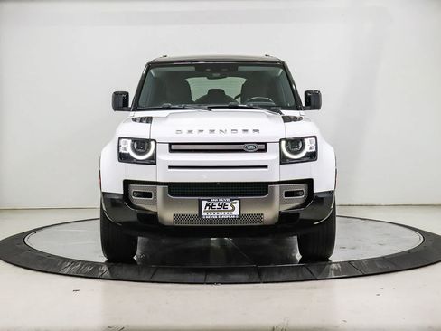 Used 2024 Land Rover Defender 110 X-Dynamic SE AWD/4WD image 6