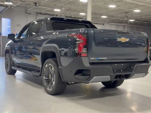 New 2026 Chevrolet Silverado EV LT image 7
