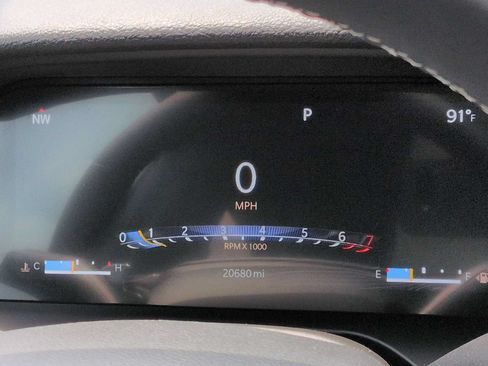 Used 2023 Jeep Grand Cherokee Altitude AWD/4WD image 34