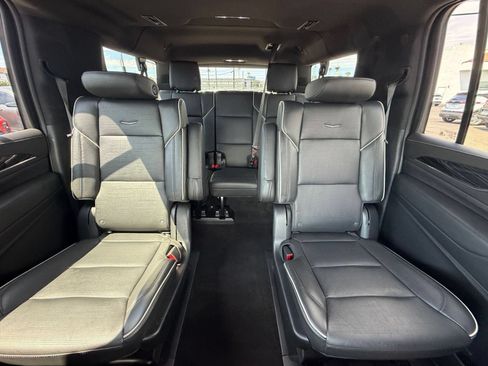 Used 2023 Cadillac Escalade ESV Sport AWD/4WD image 42