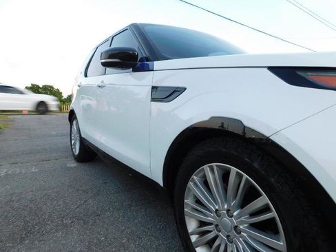 Used 2018 Land Rover Discovery HSE Luxury image 33