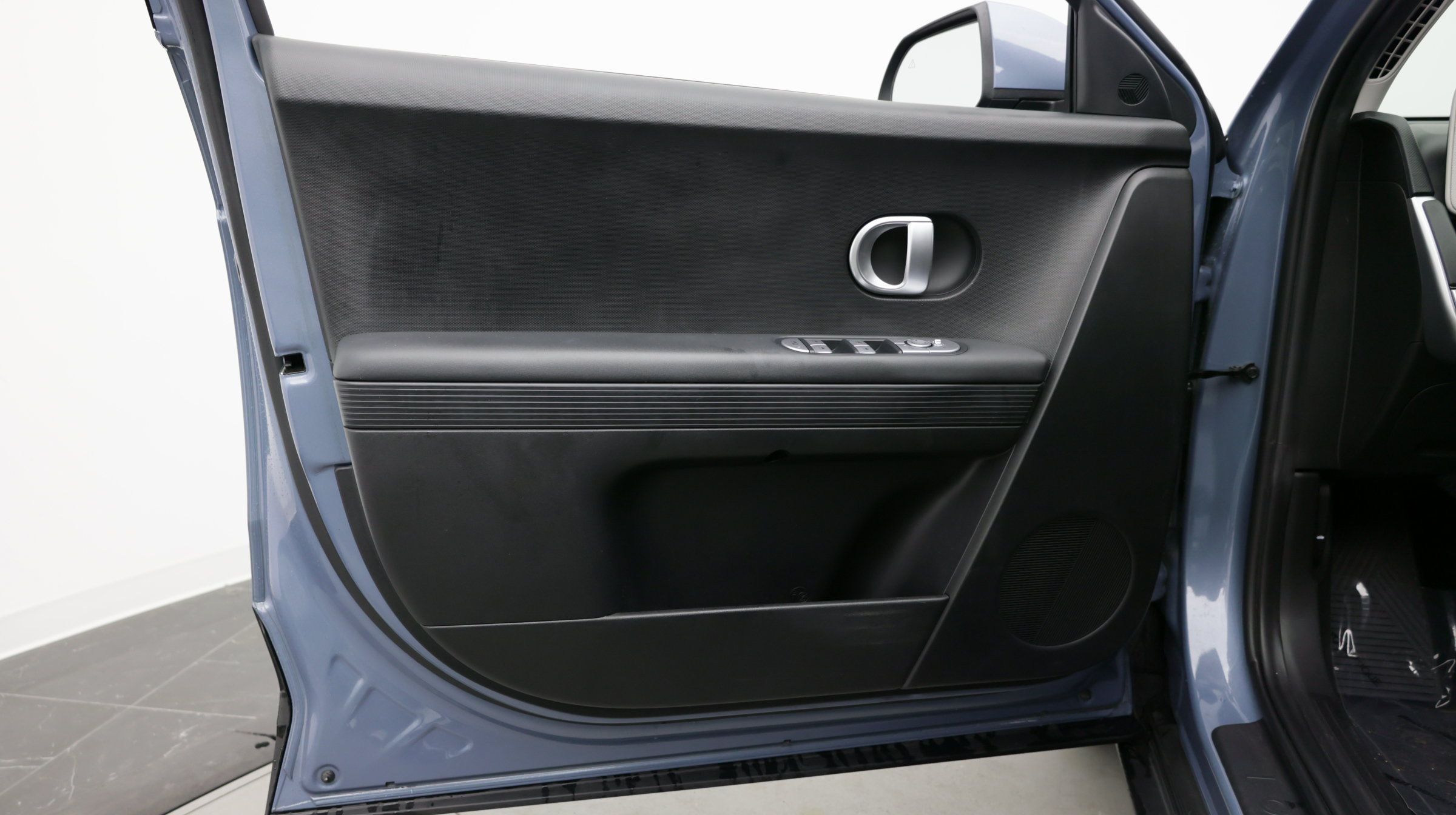 Used 2022 Hyundai Ioniq 5 SE RWD image 11