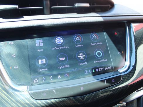 Used 2020 Cadillac XT6 Premium Luxury AWD/4WD image 23