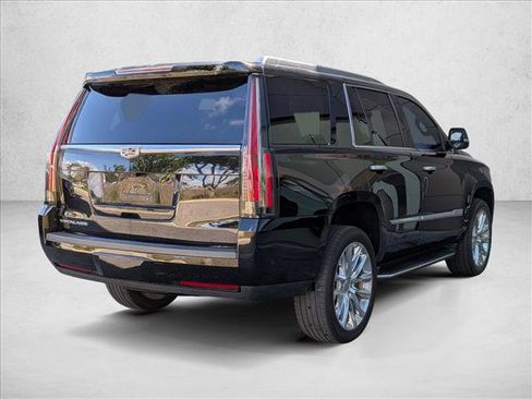 Used 2020 Cadillac Escalade Luxury image 5