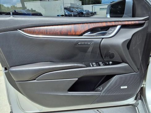 Used 2019 Cadillac XTS Luxury FWD image 18