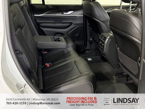 New 2025 Jeep Grand Cherokee Limited w/ Luxury Tech Group II AWD/4WD image 14