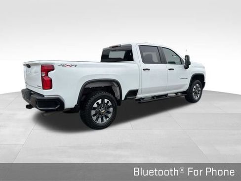 Used 2021 Chevrolet Silverado 2500 Custom w/ Custom Value Package image 15