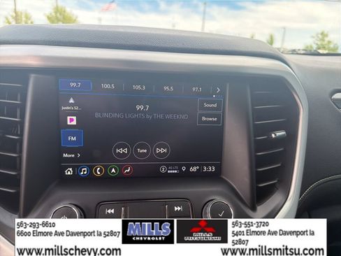 Used 2023 GMC Acadia SLT w/ Preferred Package FWD image 15