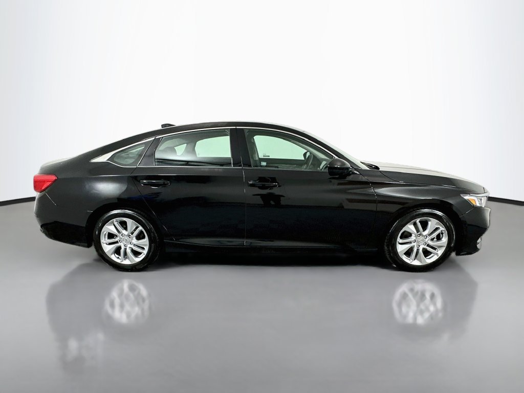 Certified 2019 Honda Accord LX image 4