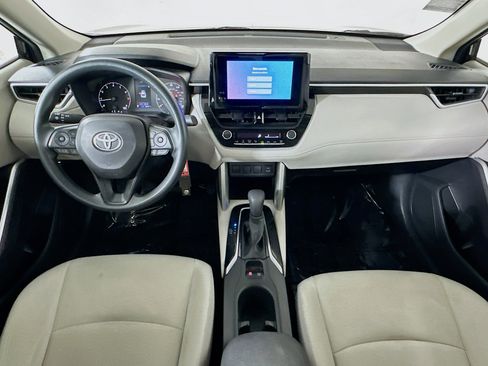 Used 2023 Toyota Corolla Cross L image 26