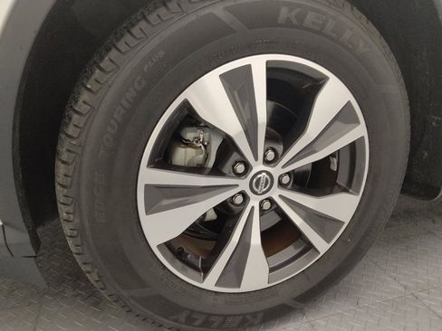 Used 2020 Nissan Murano SV w/ Premium Package image 31