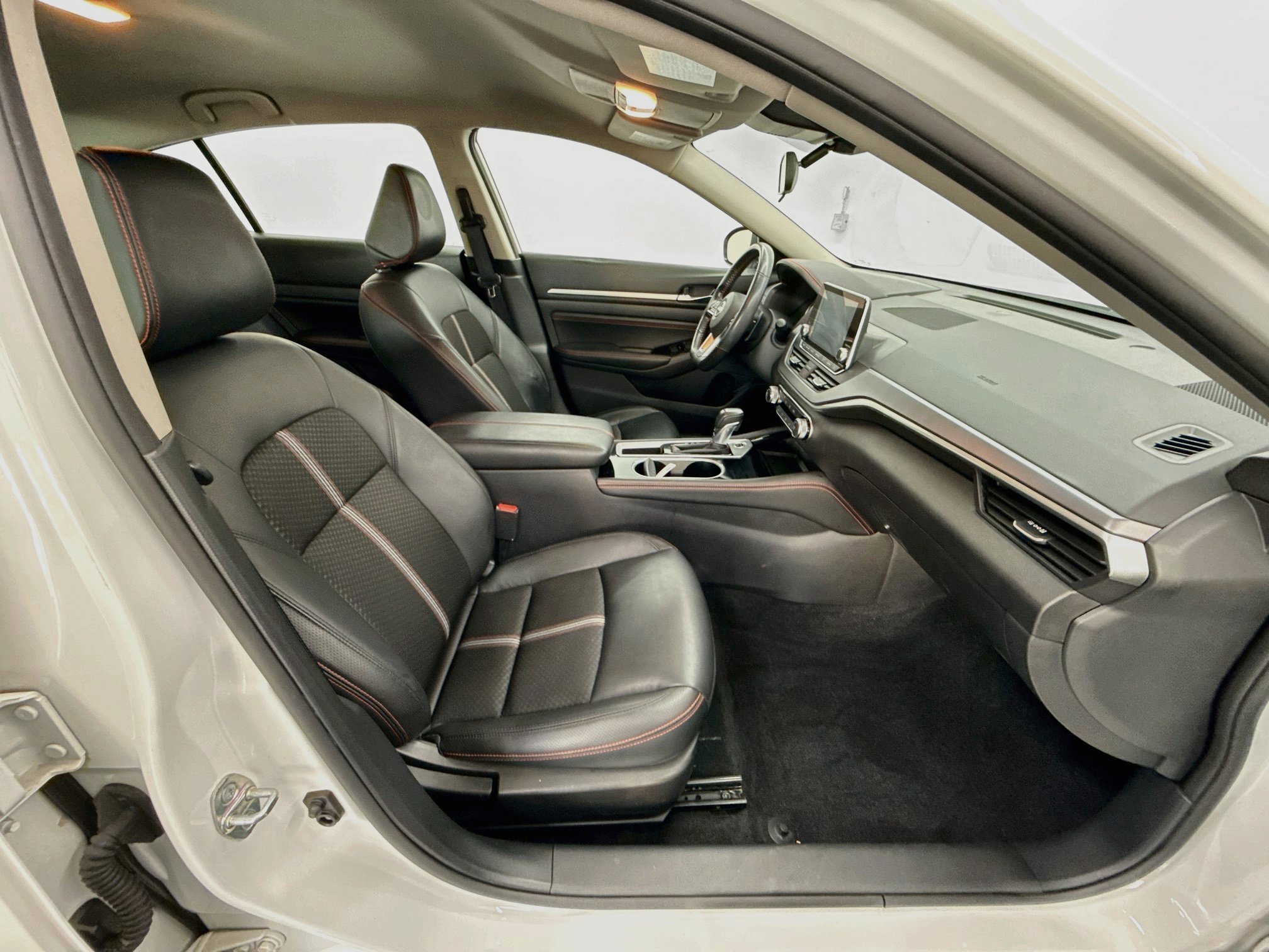 Used 2023 Nissan Altima 2.5 SR FWD image 28