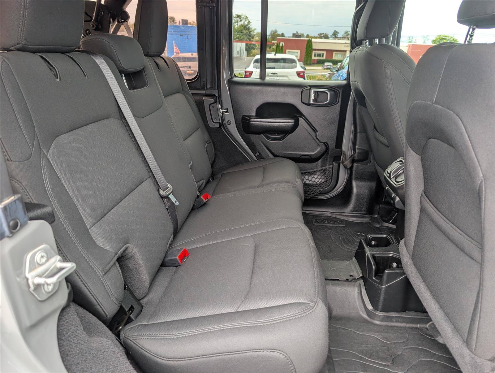 Used 2021 Jeep Wrangler Unlimited Sport AWD/4WD image 12