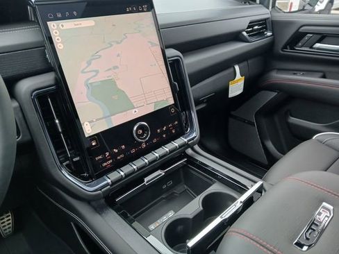 New 2026 GMC Yukon AT4 Ultimate AWD/4WD image 30