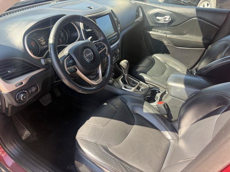 Used 2016 Jeep Cherokee Limited AWD/4WD image 9