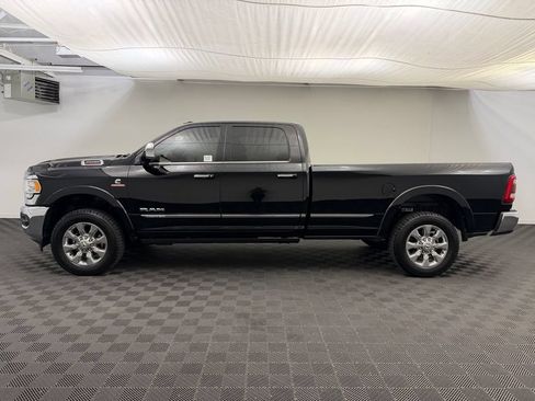 Used 2022 RAM 3500 Limited AWD/4WD image 2