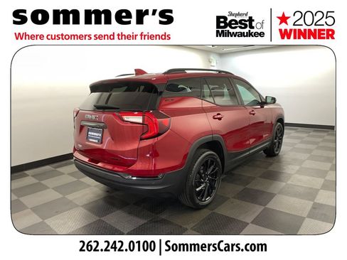 Used 2023 GMC Terrain SLE w/ Driver Convenience Package AWD/4WD image 5
