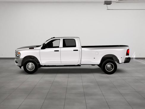 New 2026 RAM 3500 Tradesman image 2