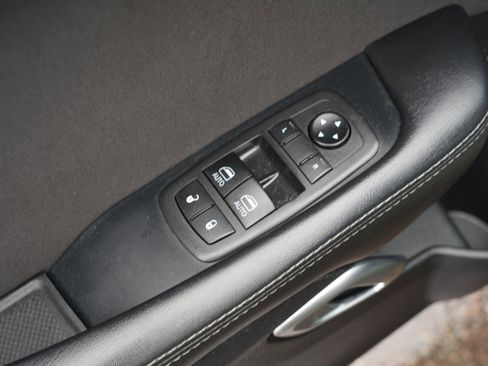 Used 2020 Dodge Challenger SXT w/ Blacktop Package image 17