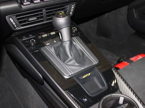 Certified 2025 Porsche 911 GT3 image 28