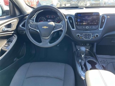 Used 2024 Chevrolet Malibu LT image 14