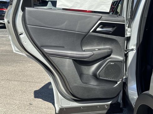 New 2026 Mitsubishi Outlander SE FWD image 11