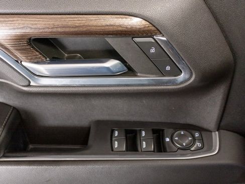 Used 2022 Chevrolet Silverado 1500 RST w/ Convenience Package II image 13